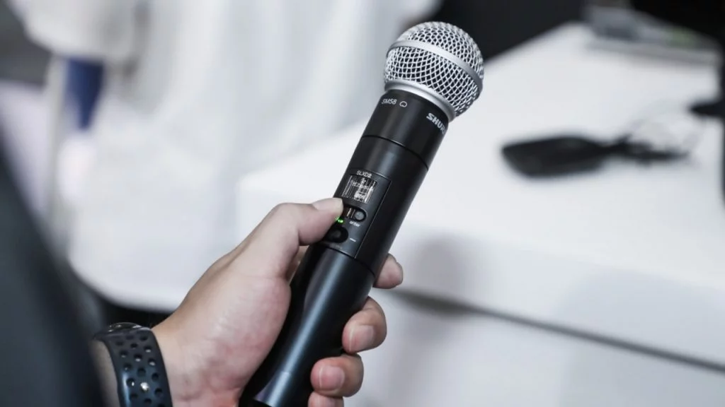 how to use bluetooth karaoke microphone